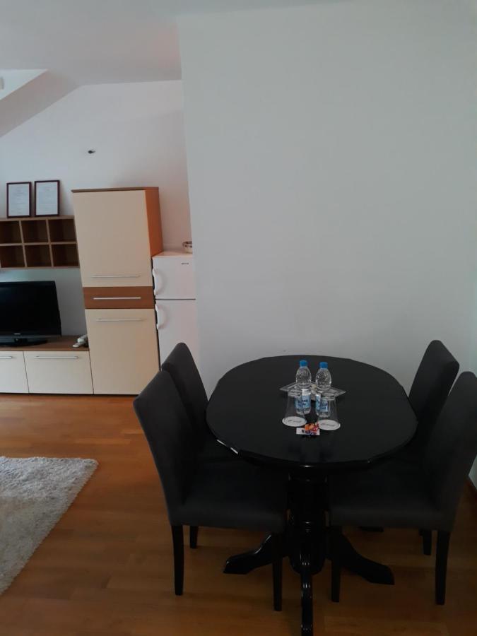 Apartman Romansa Apartment Vrnjačka Banja Екстериор снимка